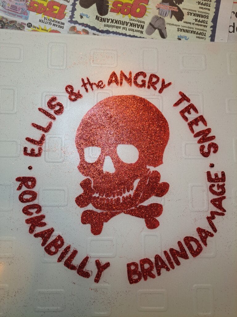 Ellis logo enamel glitter