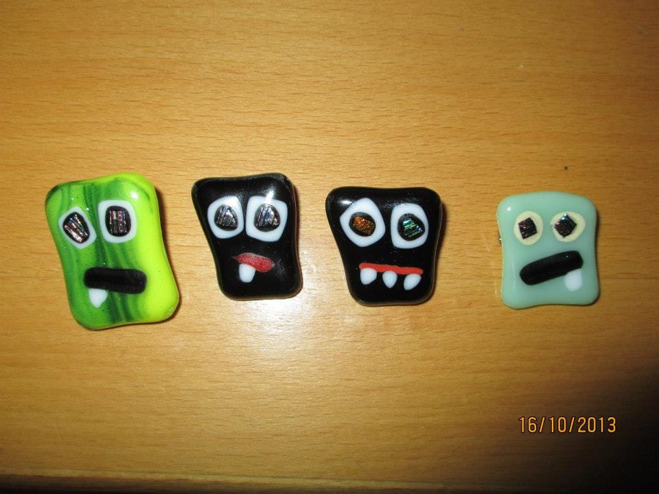 lasi mörköjä Glass creatures