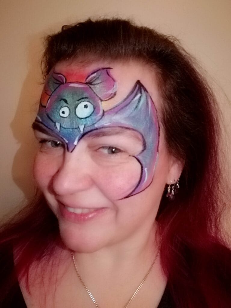 Kasvo8 Bat face painting