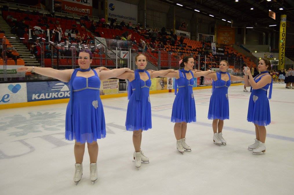 ainutlaatuinen puvut sewn skating dress